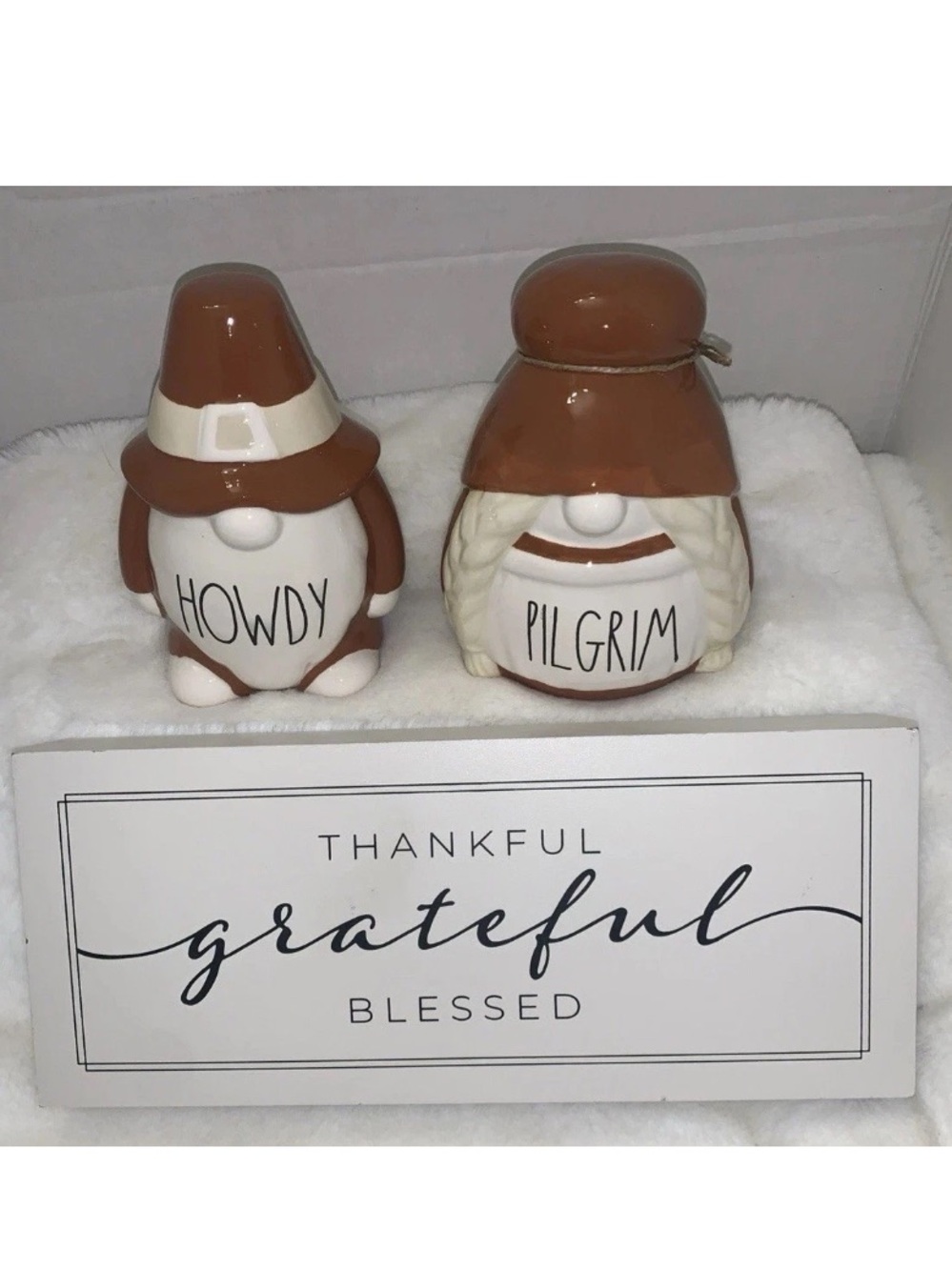 🎯 Rae Dunn Thanksgiving Set 2 Gnome Figurines Howdy Pilgrim, Grateful Sign NWT